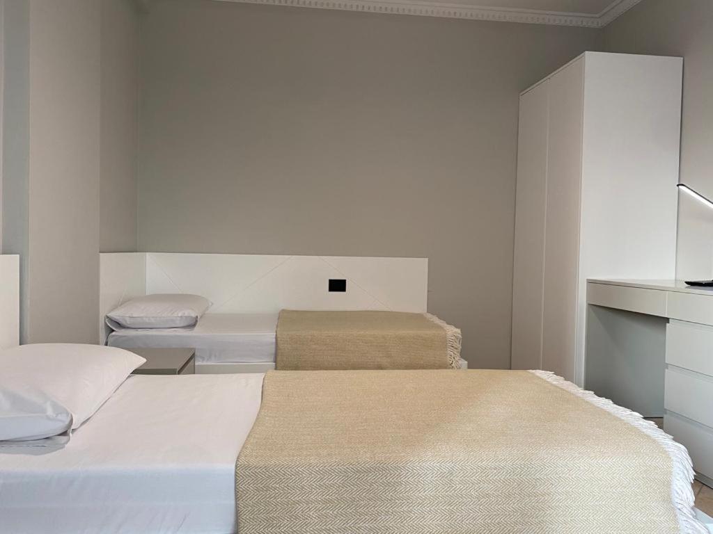 Laureta Central Apartment Tiranë Eksteriør bilde