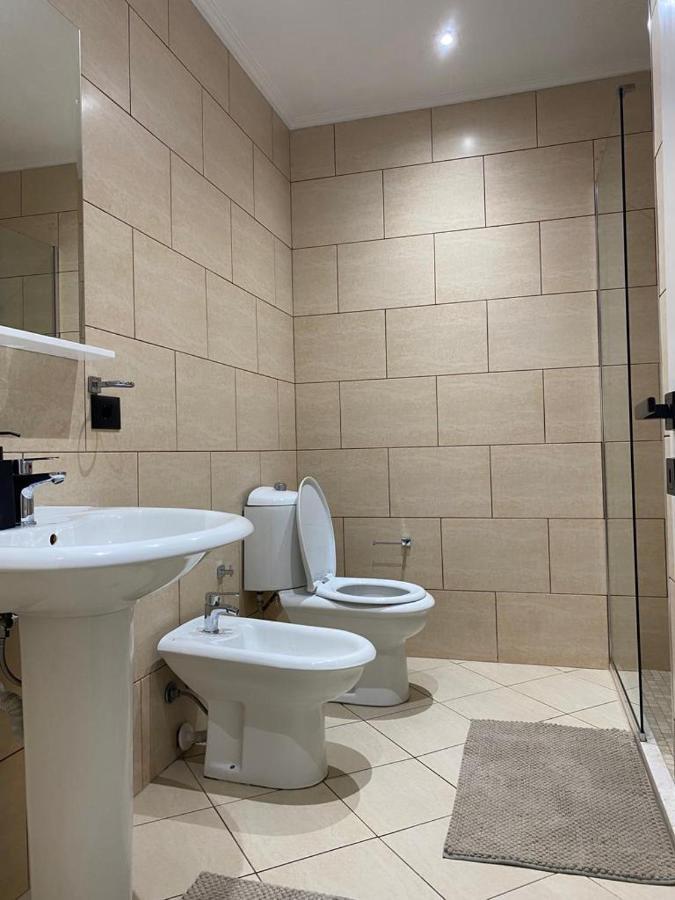 Laureta Central Apartment Tiranë Eksteriør bilde