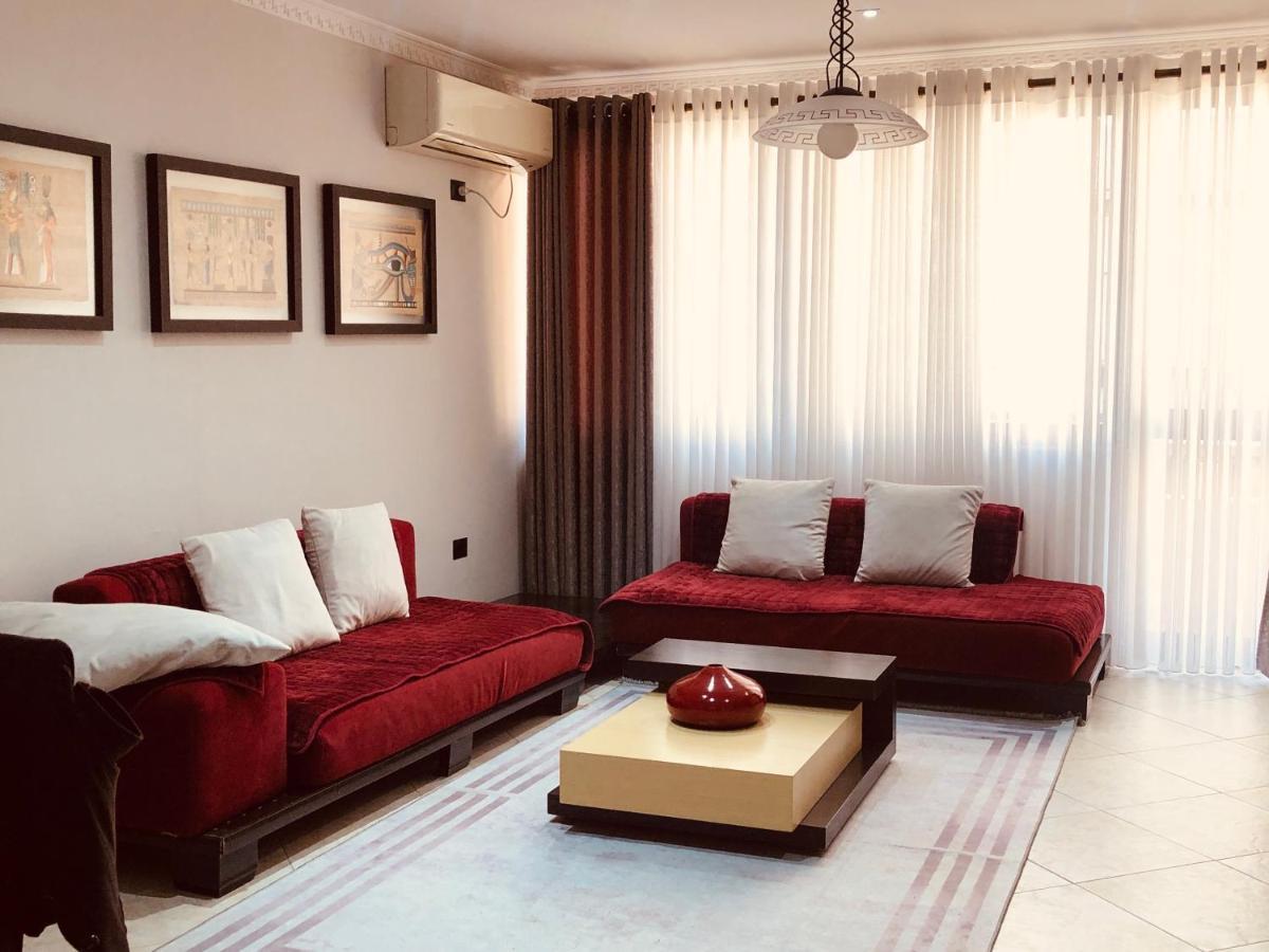 Laureta Central Apartment Tiranë Eksteriør bilde