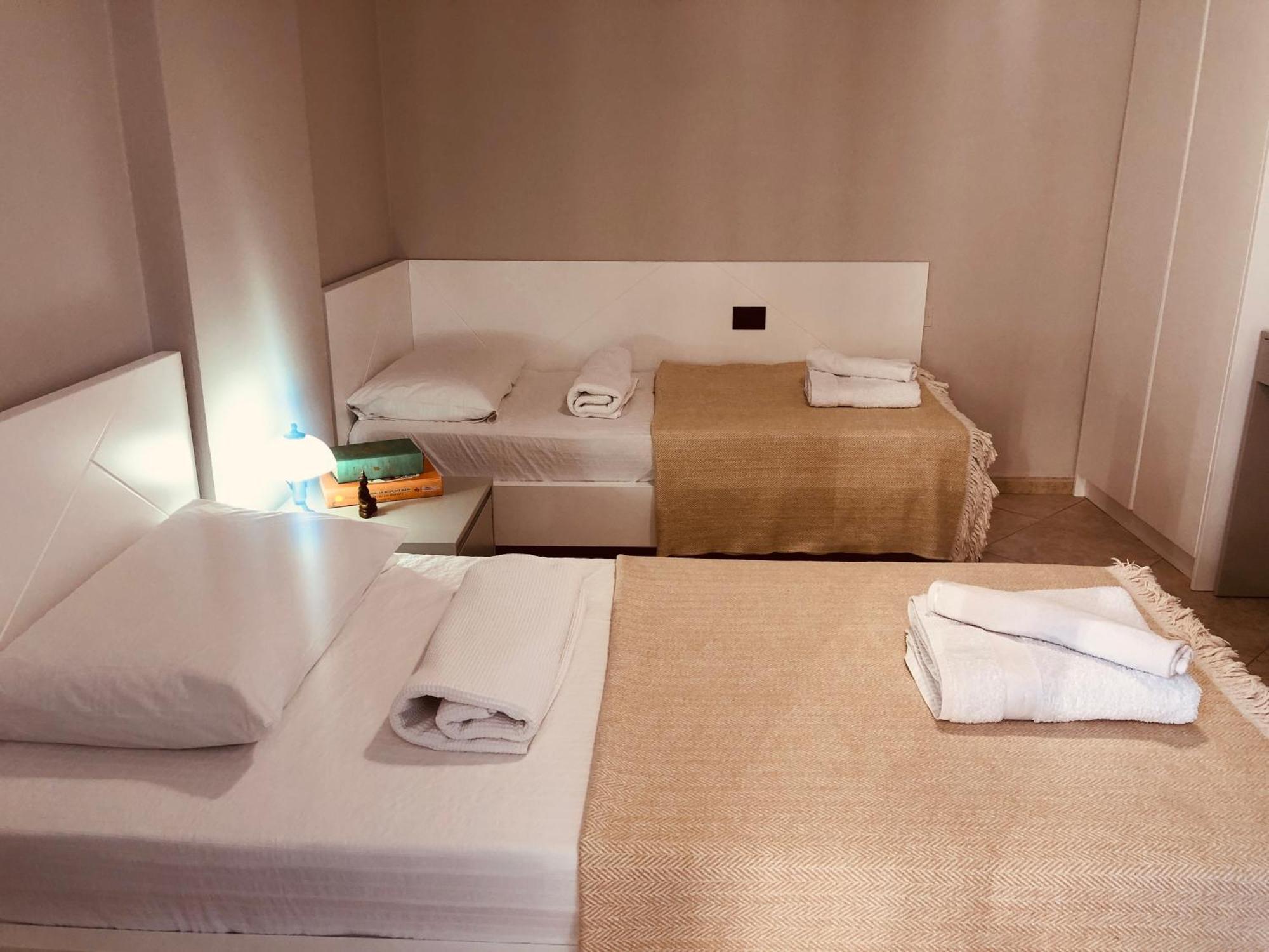 Laureta Central Apartment Tiranë Eksteriør bilde